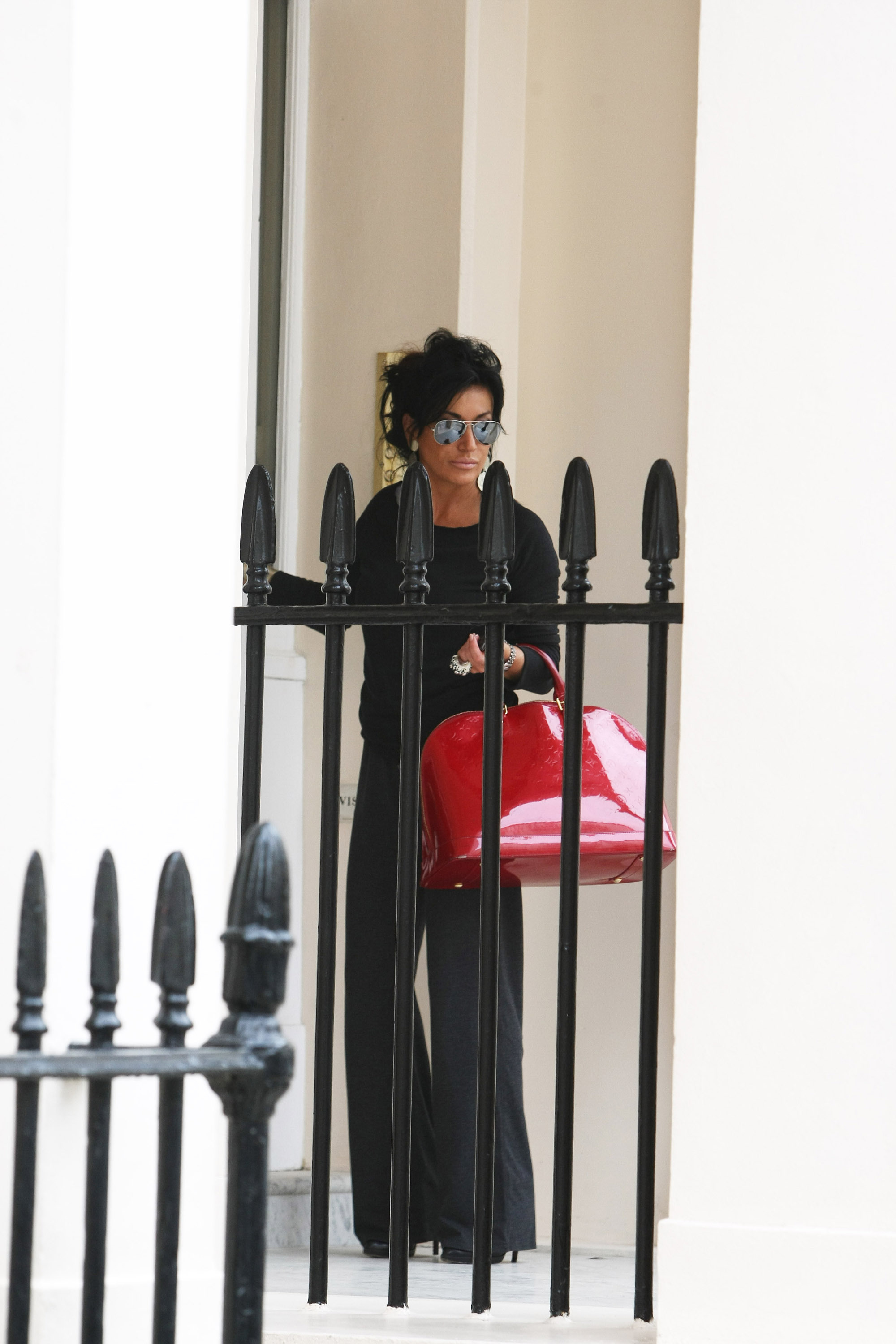 Nancy Dell'Olio is seen leaving a medical building on Harley Street | Picture 101281